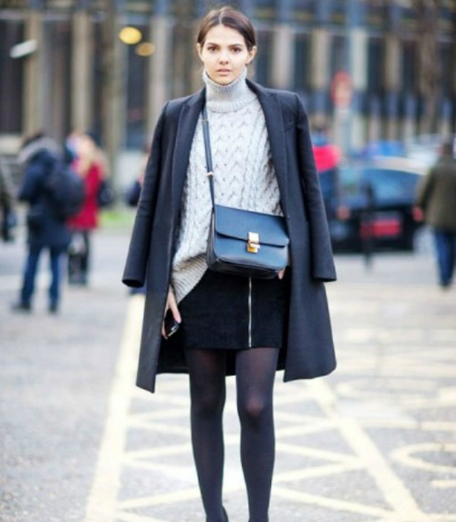 2. Váy ôm:  Áo len kết hợp cùng chân váy ôm sát giúp bạn khoe được đường cong gợi cảm. Để ấm áp hơn, bạn có thể khoác ngoài chiếc áo khoác dạ hoặc áo măng tô dáng dài.