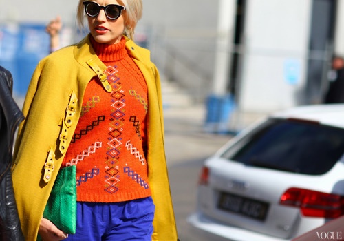 Bạn sẽ thể hiện được gu thẩm mỹ qua cách phối màu bộ ba khéo léo.