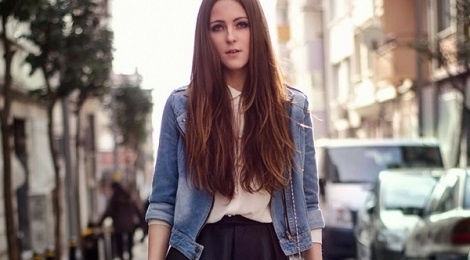 Street style ca tinh voi trang phuc da va denim hinh anh