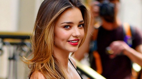 6 meo giup da khong bao gio noi mun cua Miranda Kerr hinh anh