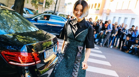 Mau vay mua xuan van nguoi me hinh anh