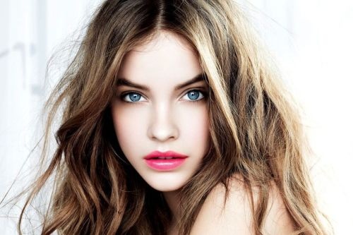 6 cap mau sac cho phan mat va son moi quyen ru hinh anh