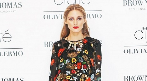 My nhan the gioi goi y trang phuc du tiec cuoi nam hinh anh