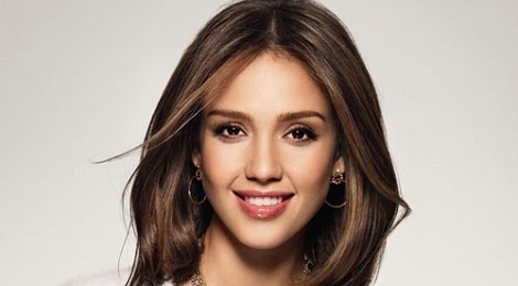 Sao ngoai ca tinh voi toc mai re ngoi giua hinh anh