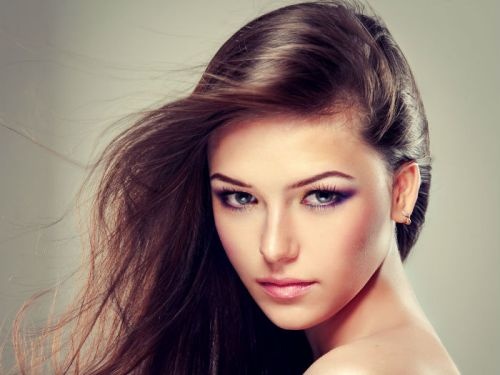 10 cach giu toc vao nep don gian cho ban gai hinh anh