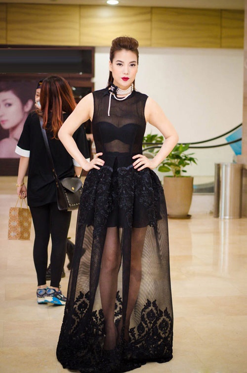 Thời trang khoe nội y của sao việt ảnh 9 Thoi trang khoe noi y cua sao viet anh 9