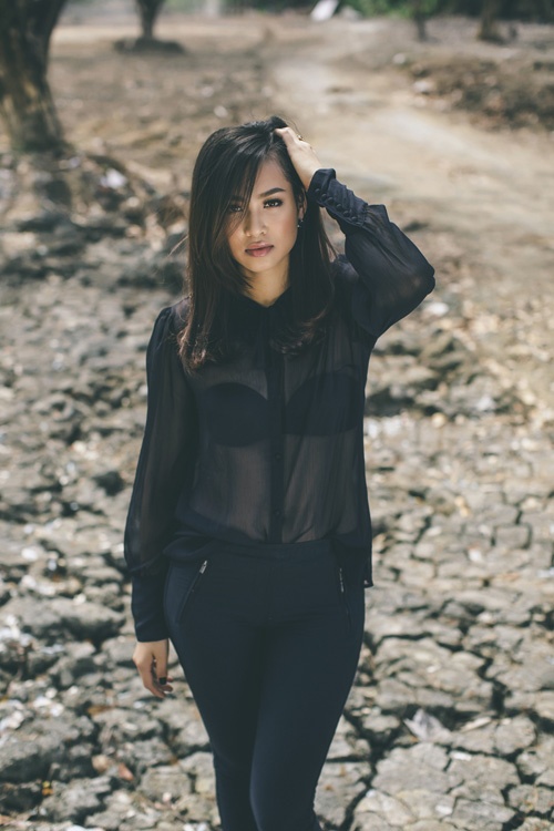 Thời trang khoe nội y của sao việt ảnh 12 Thoi trang khoe noi y cua sao viet anh 12