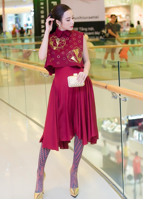 thoi trang kin dao cua phuong trinh anh 13