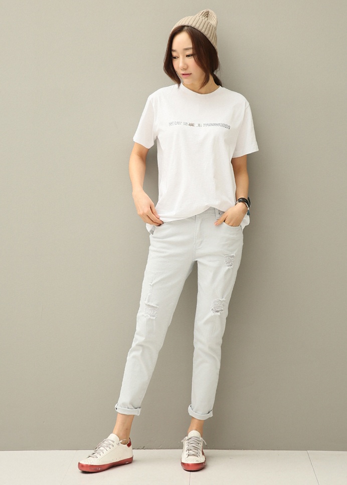 Cach ket hop trang phuc voi quan boyfriends anh 1