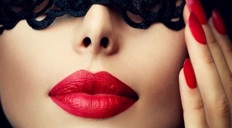 9 mau son do ban gai nen so huu hinh anh