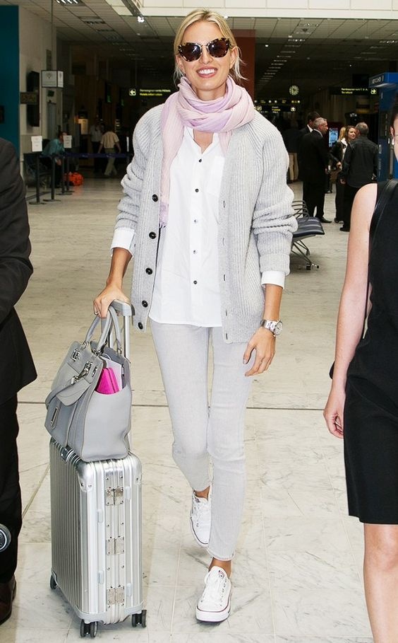 Thoi trang san bay cua sao anh 6