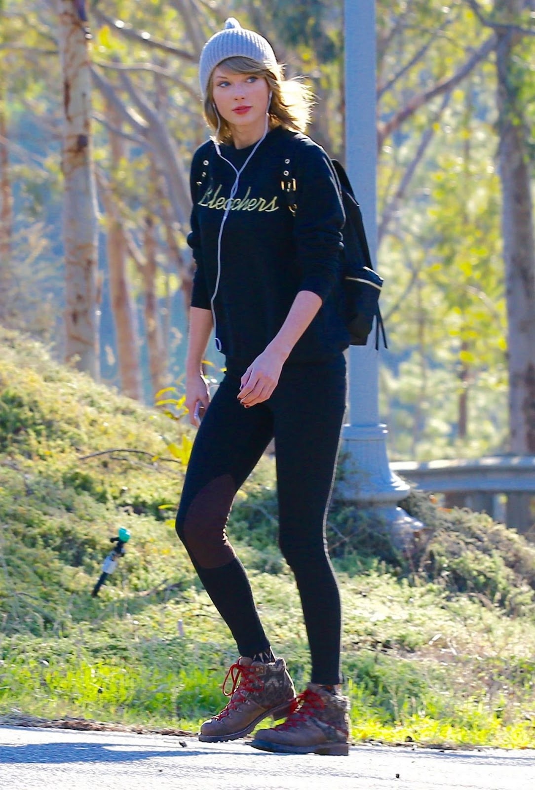 Phong cách thời trang của Taylor Swift 2016 ảnh 15 Phong cach thoi trang cua Taylor Swift 2016 anh 15