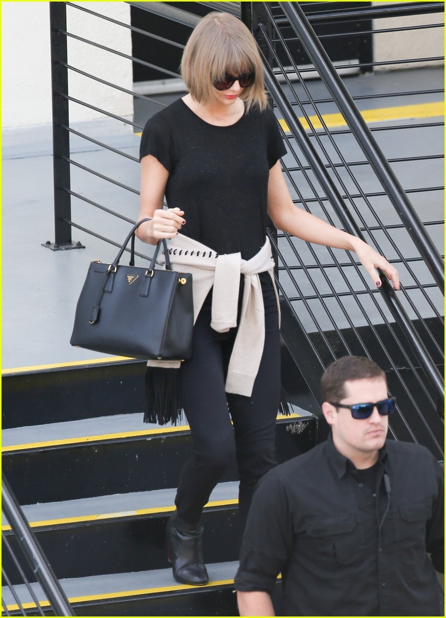 Phong cách thời trang của Taylor Swift 2016 ảnh 8 Phong cach thoi trang cua Taylor Swift 2016 anh 8