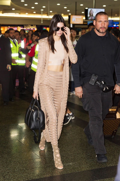 Kendall Jenner diện crop top ảnh 15 Kendall Jenner dien crop top anh 15