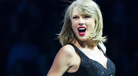 Taylor Swift chung minh nguc lep van sexy hinh anh