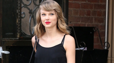 10 bai hoc thoi trang tao nen phong cach Taylor Swift hinh anh