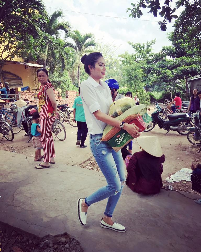 thoi trang pham huong anh 12