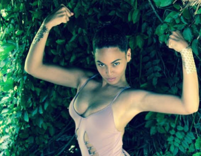 My nhan Hollywood lang xe xu huong bikini mot manh hinh anh