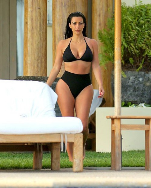 Dien bikini cap cao giau eo banh my anh 9