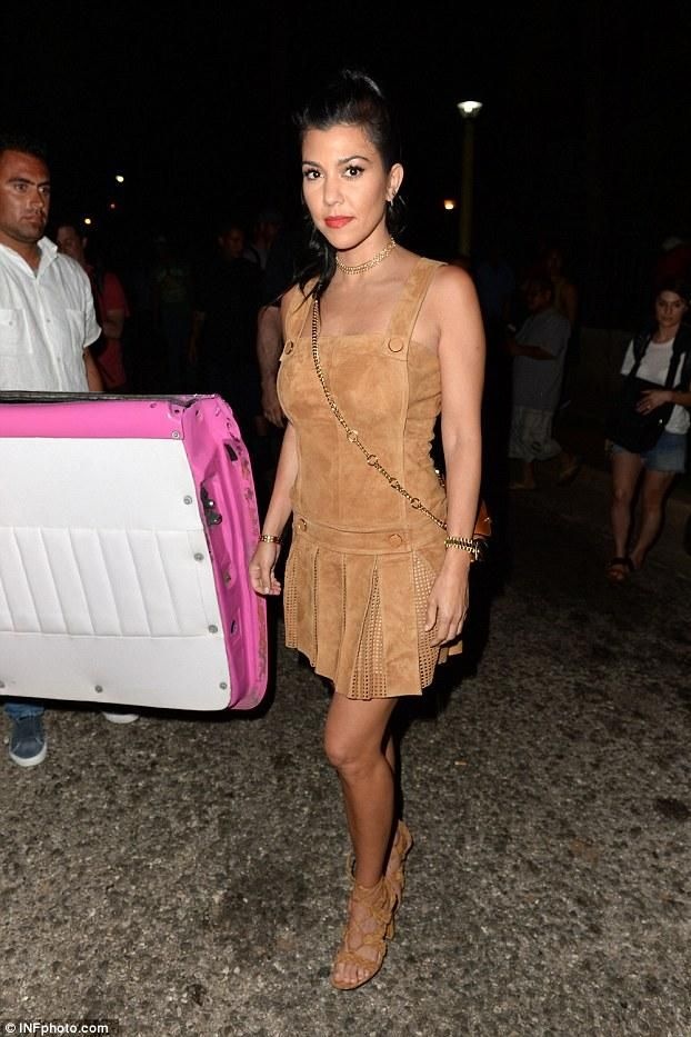 Sao ngoai dien vay yem anh 8