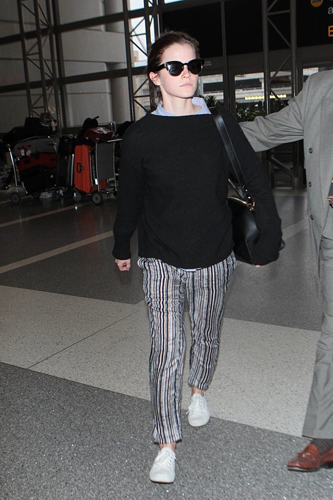 Thoi trang san bay nang dong voi quan joggers anh 10