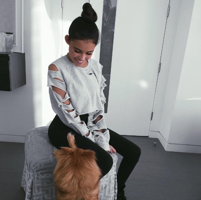 Sao ngoại diện áo thun rách ảnh 10 Sao ngoai dien ao thun rach anh 10