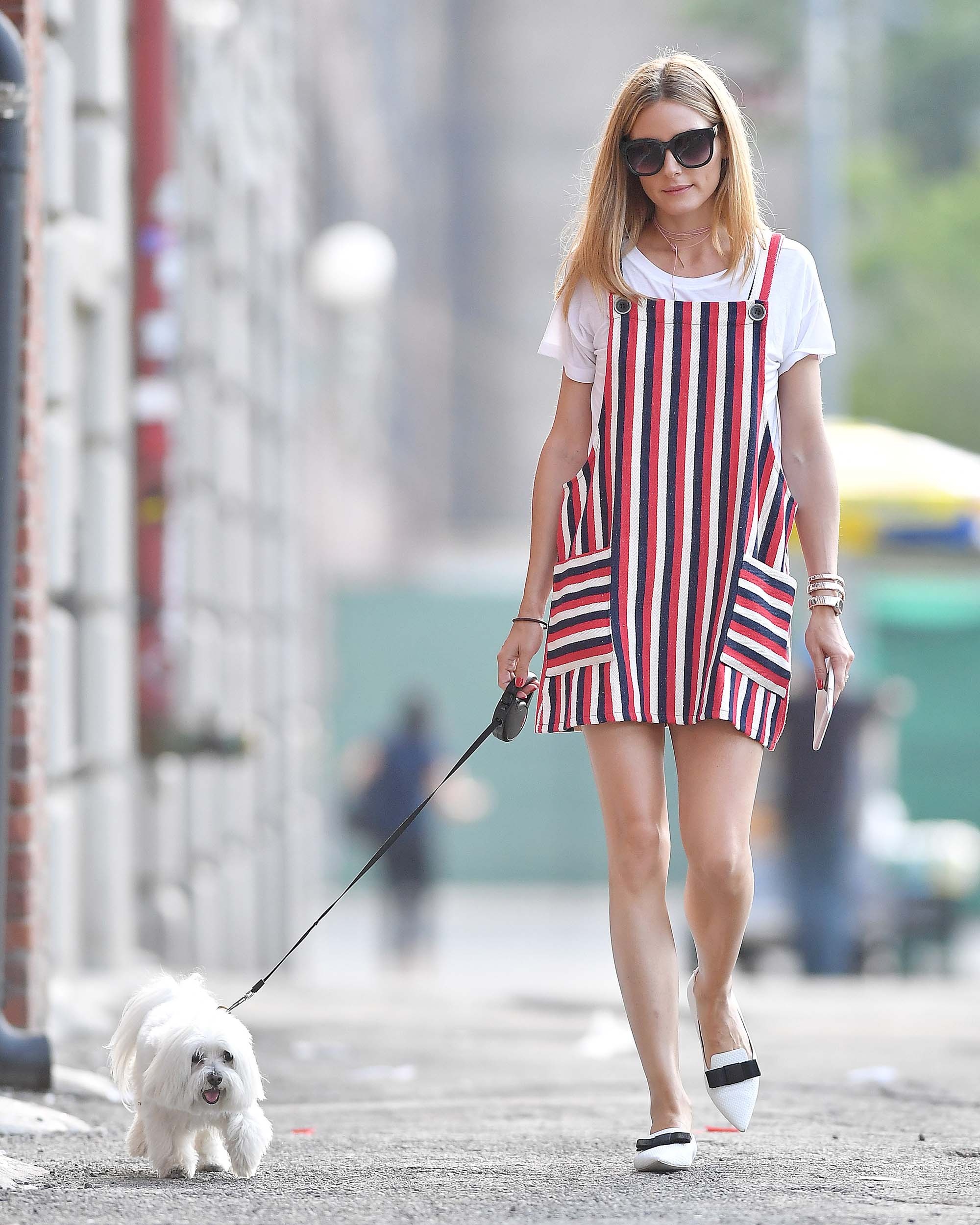 Olivia Palermo diện áo thun trắng ảnh 4 Olivia Palermo dien ao thun trang anh 4
