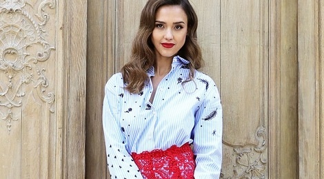 Jessica Alba goi cam voi vay xuyen thau hinh anh