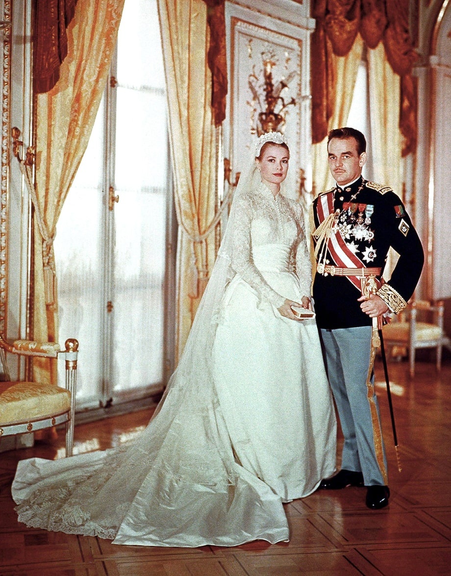 vay cuoi dep nhat moi thoi dai anh 14