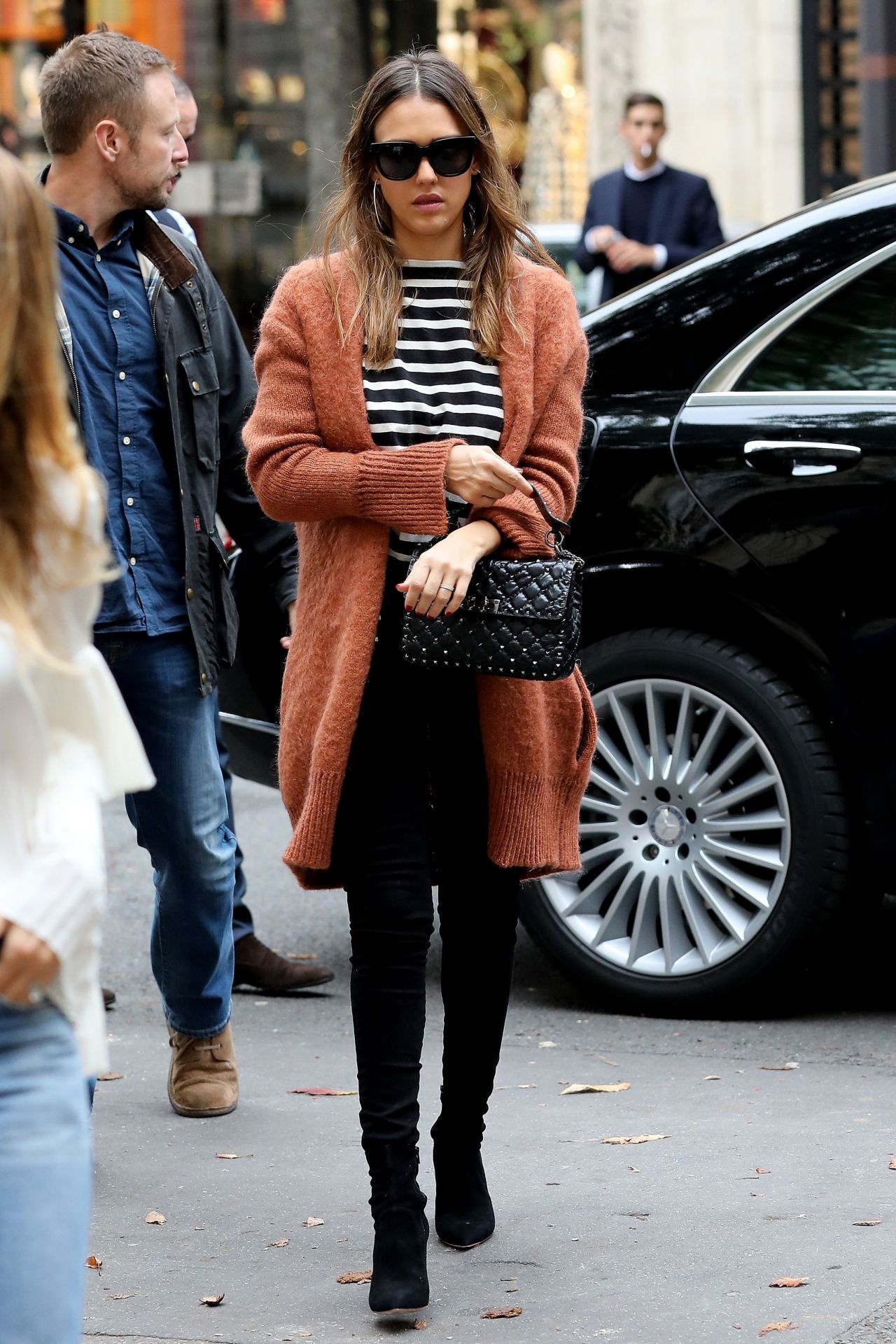Street style mùa thu của Jessica Alba ảnh 2 Street style mua thu cua Jessica Alba anh 2