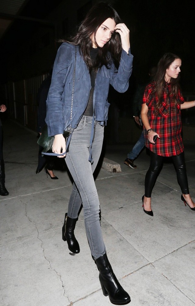 Kiểu áo khoác trong tủ đồ đông của Kendall Jenner ảnh 9 Kieu ao khoac trong tu do dong cua Kendall Jenner anh 9