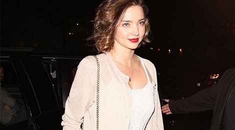 Dien cardigan duyen dang nhu my nhan Hollywood hinh anh