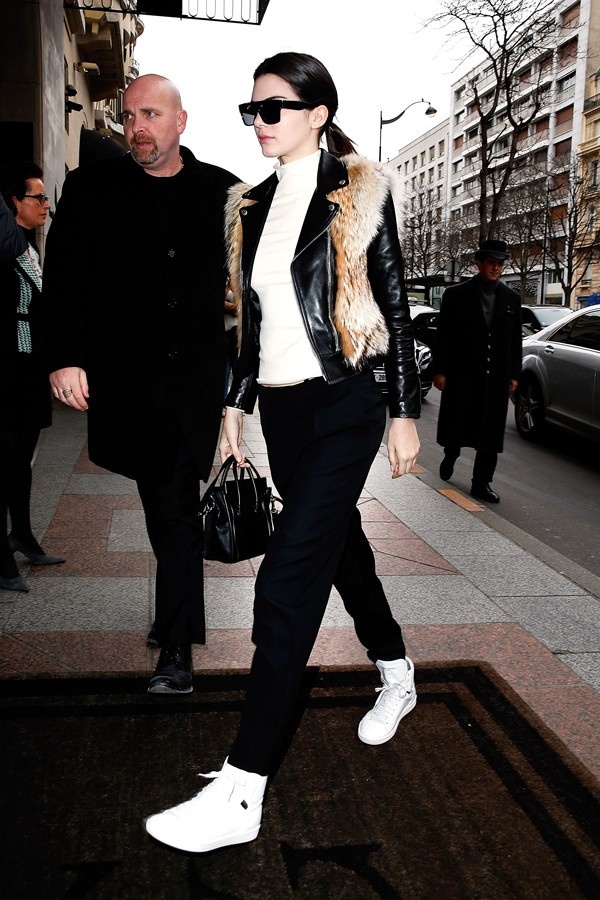 Sao ngoại diện sneaker cao cổ ảnh 12 Sao ngoai dien sneaker cao co anh 12