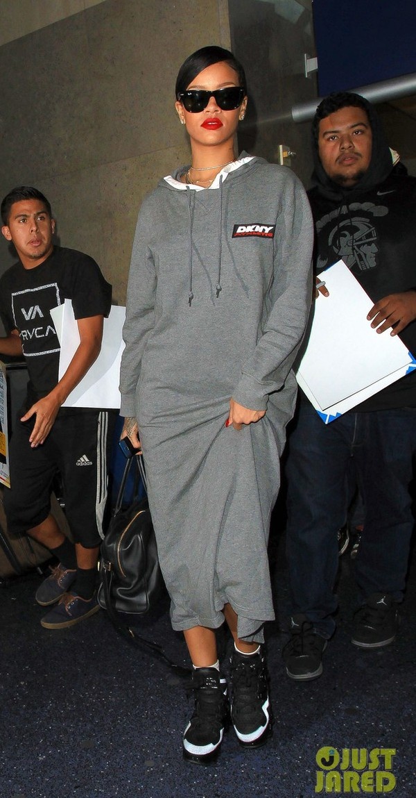 Sao ngoại diện sneaker cao cổ ảnh 13 Sao ngoai dien sneaker cao co anh 13