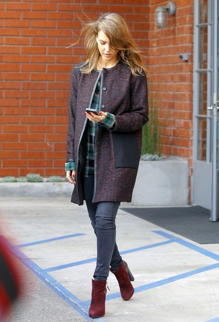 Jessica Alba diện sơ mi kẻ ảnh 8 Jessica Alba dien so mi ke anh 8
