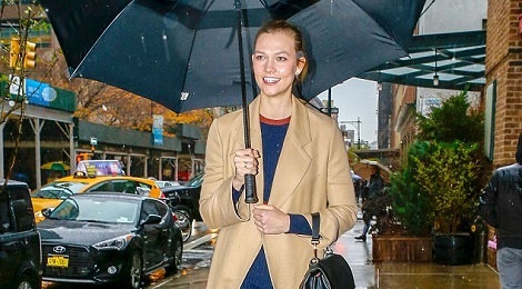 Sao ngoai van sanh dieu trong ngay mua gio hinh anh