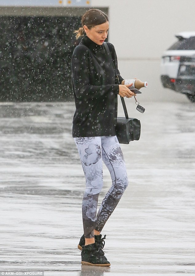 Thoi trang ngay mua cua sao ngoai anh 3