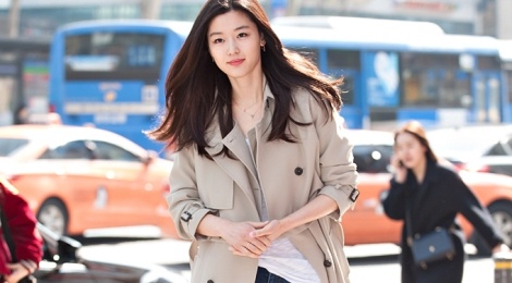 Thoi trang doi thuong an tuong nhu 'nang ca' Jun Ji Hyun hinh anh