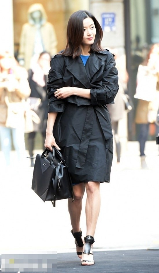 Thoi trang cua Jun Ji Hyun anh 7