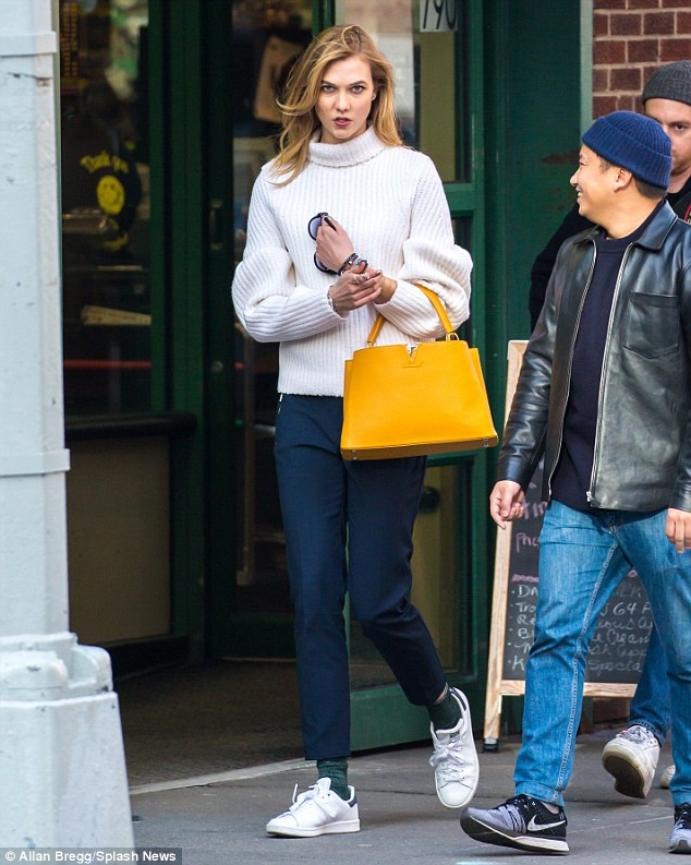 Sao ngoai mac ao len oversized anh 5