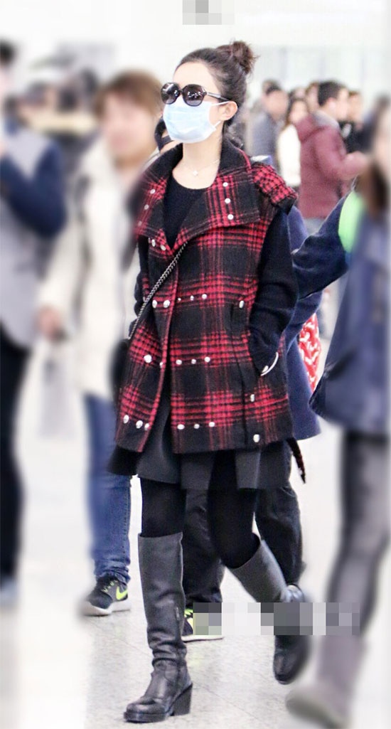 Sao Hoa ngu dien chan vay anh 9