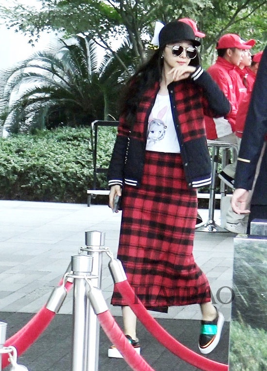 Sao Hoa ngu dien chan vay anh 5