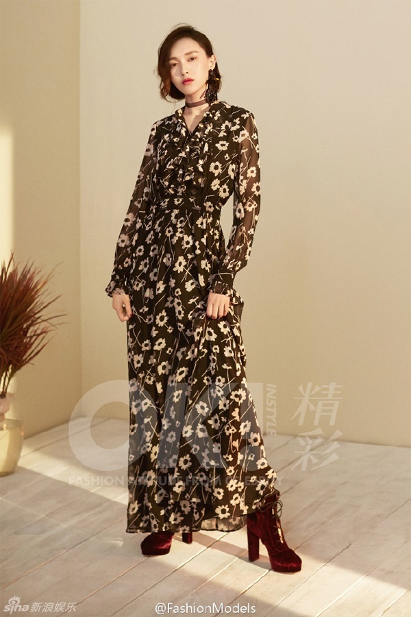 Sao Hoa ngu dien vay den trang anh 2