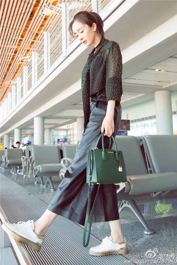 Duong Mich dien ao so mi anh 12