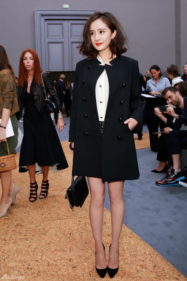 Sao Chau A dien so mi trang anh 1