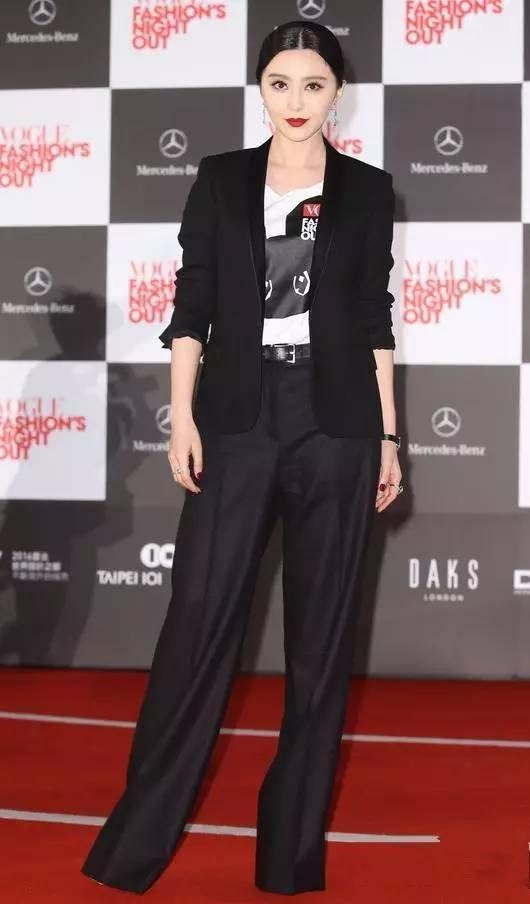 Sao Hoa ngu mac quan au anh 8