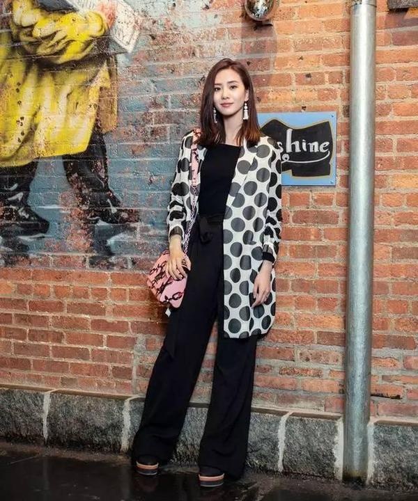 Sao Hoa ngu mac quan au anh 9