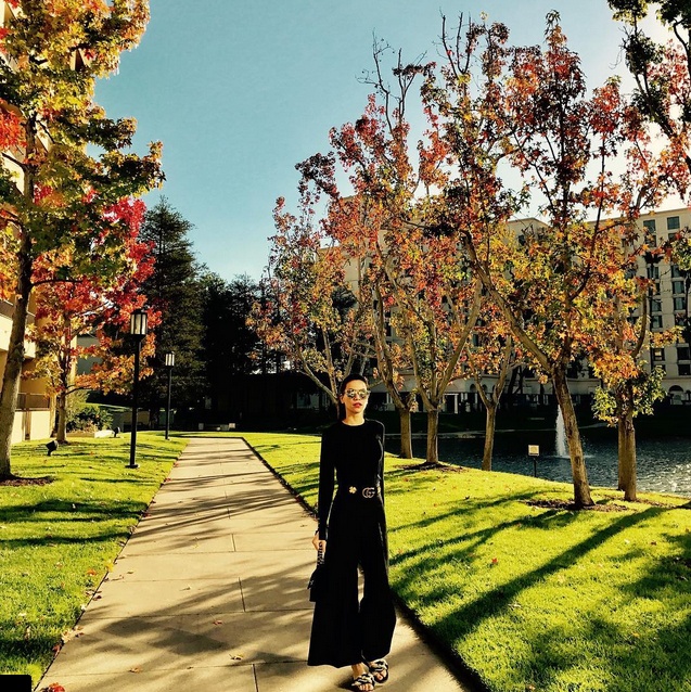 hồ ngọc hà diện trang phục màu đen ảnh 1 ho ngoc ha dien trang phuc mau den anh 1