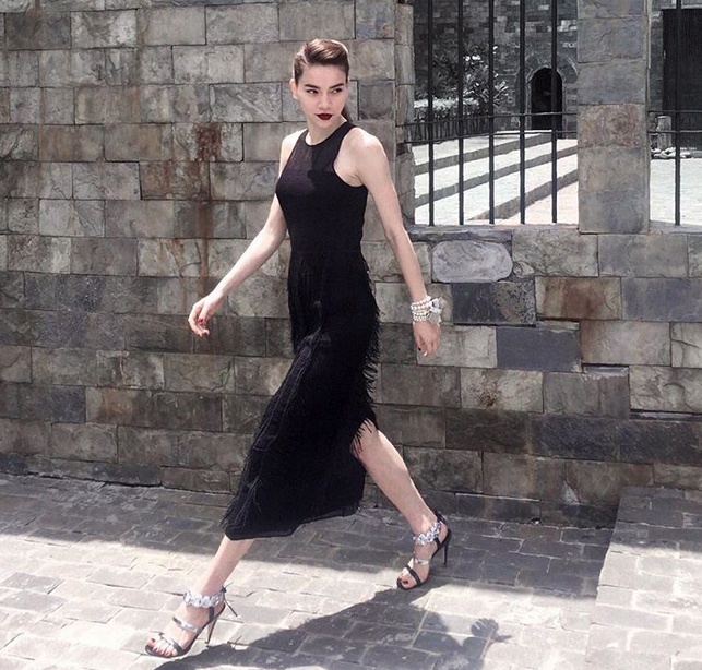 hồ ngọc hà diện trang phục màu đen ảnh 8 ho ngoc ha dien trang phuc mau den anh 8