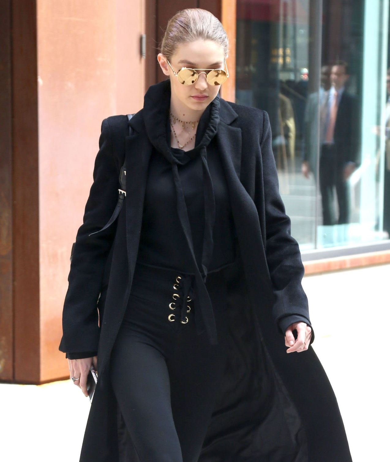 Sao khong con chuong vong co choker anh 8